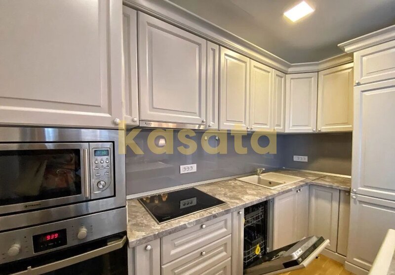 One Herastrau Park, apartament 3 camere, parcare subterana inclusa.